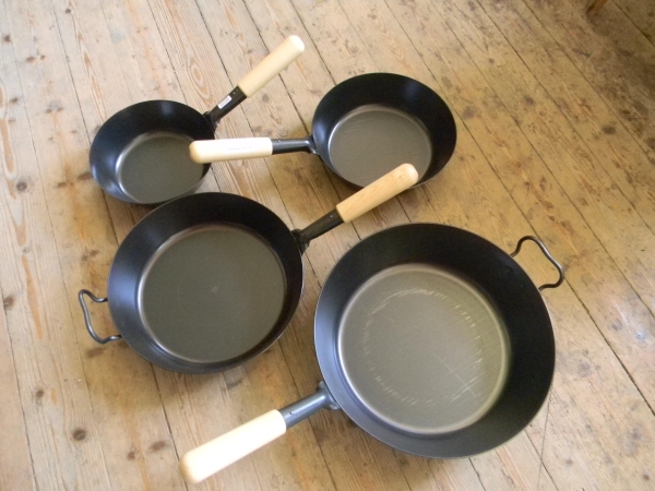 Helmensdorfer Bratpfanne 20 gebläut